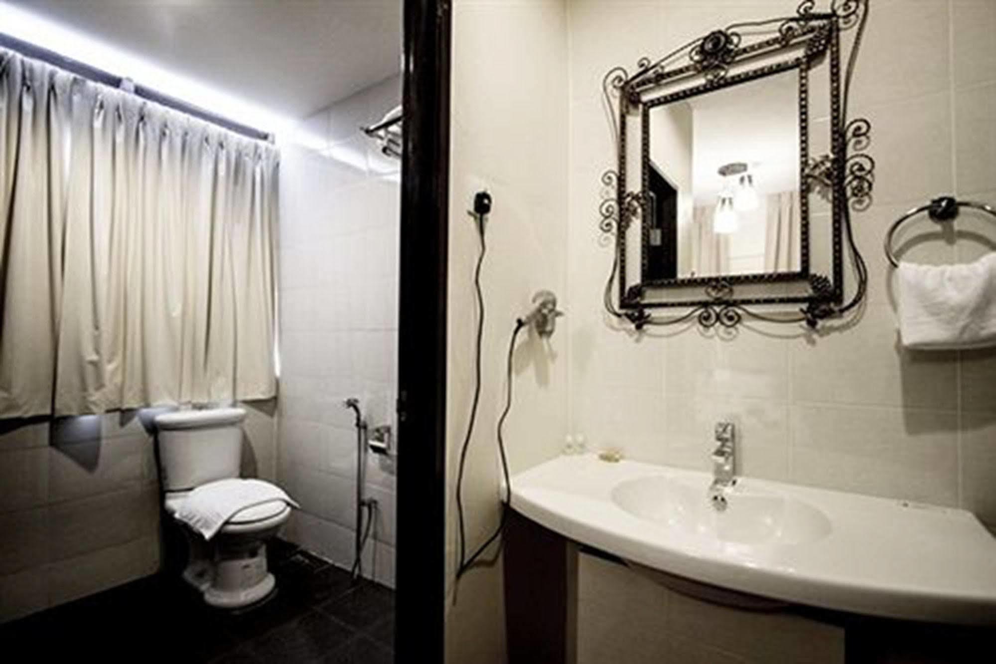 8 Boutique By The Sea Guest house 2*